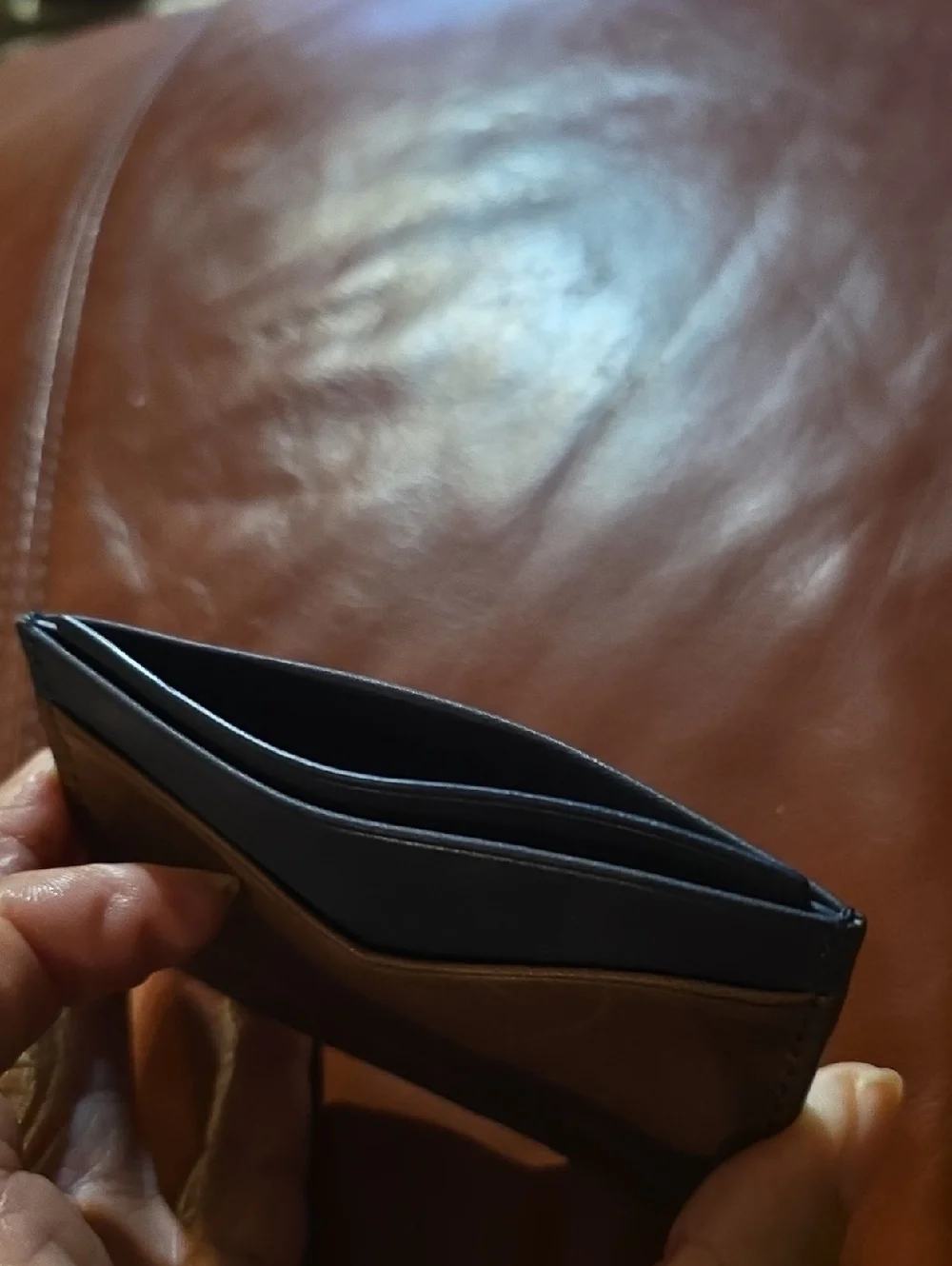 Fossil slim leather